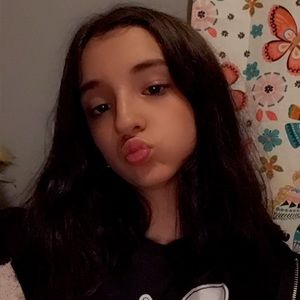 Meet your Posher, Angie